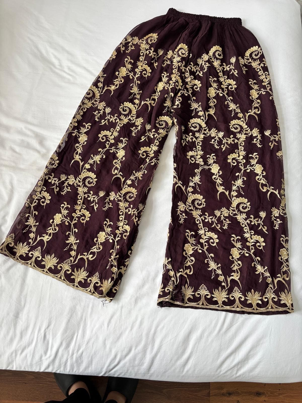 Cream/plum/gold sharara  — photo 3