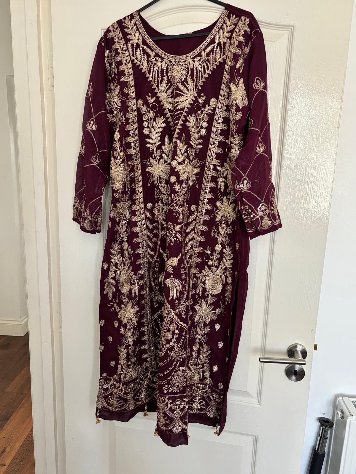 Plum & gold 3-piece trouser suit