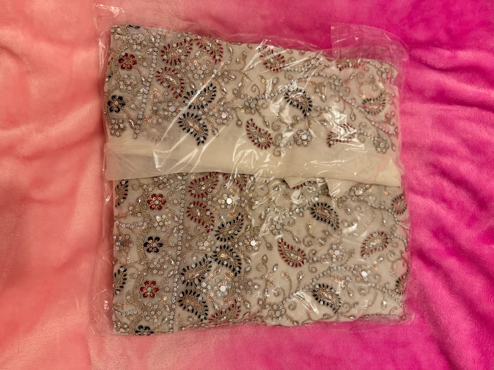 New fancy 3 piece suit white